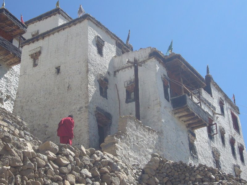Travel - India - Ladakh - Thikse - Heading Up